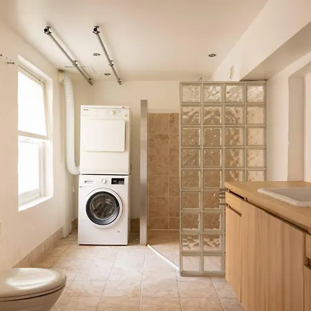 Charming 4br Duplex In Norrebro דירה