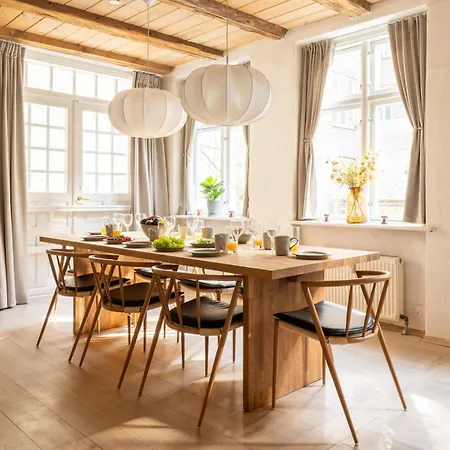 Charming 4br Duplex In Norrebro Apartment *