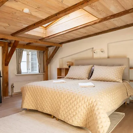 דירה Charming 4br Duplex In Norrebro *