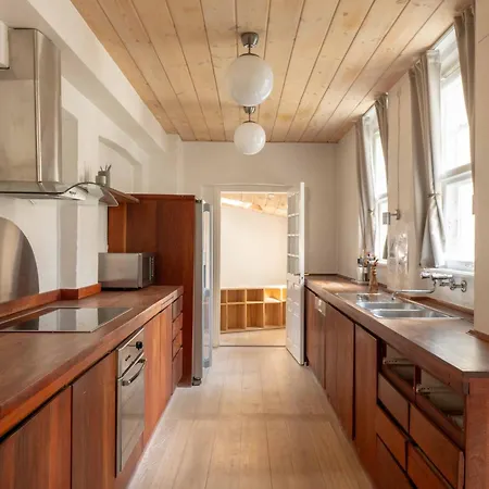 דירה Charming 4br Duplex In Norrebro