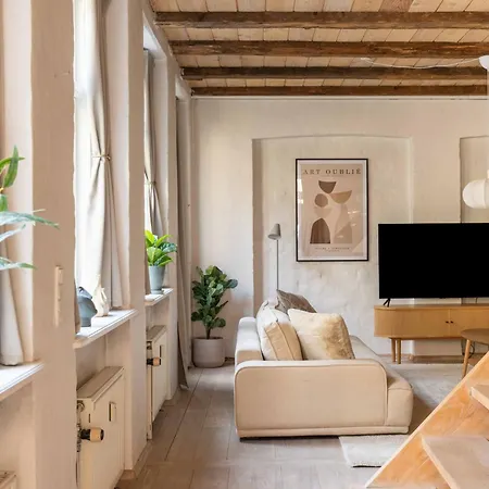 דירה Charming 4br Duplex In Norrebro