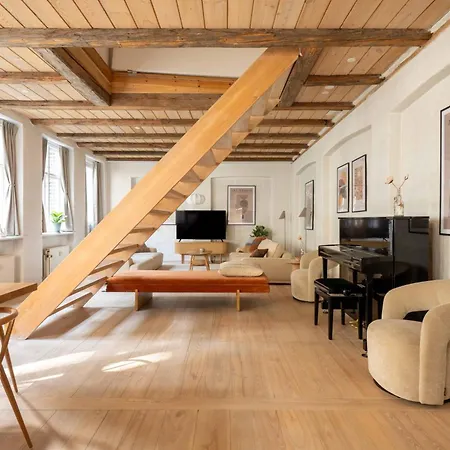 Charming 4br Duplex In Nørrebro *
