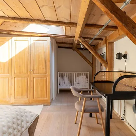 Charming 4br Duplex In Norrebro Kodaň