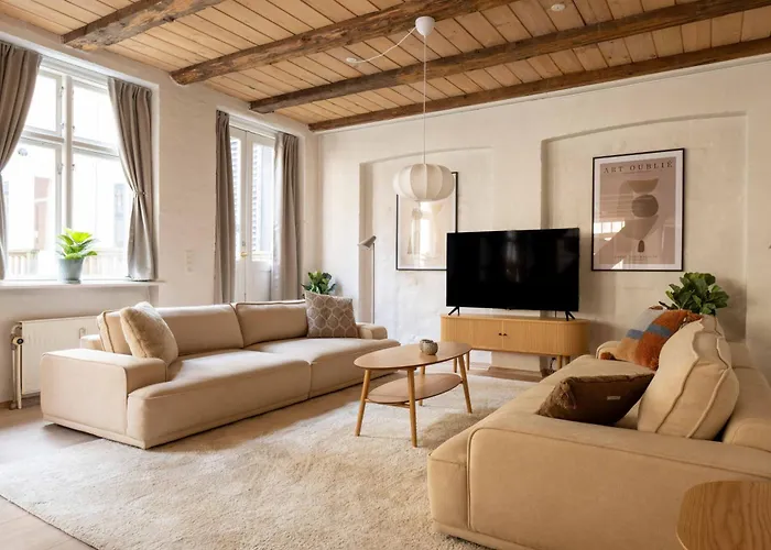 Charming 4br Duplex In Norrebro * Copenhague