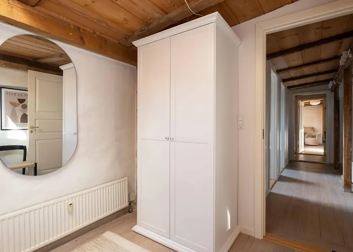 Charming 4br Duplex In Norrebro
