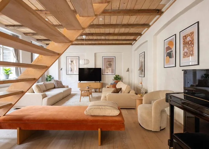 Charming 4br Duplex In Norrebro *